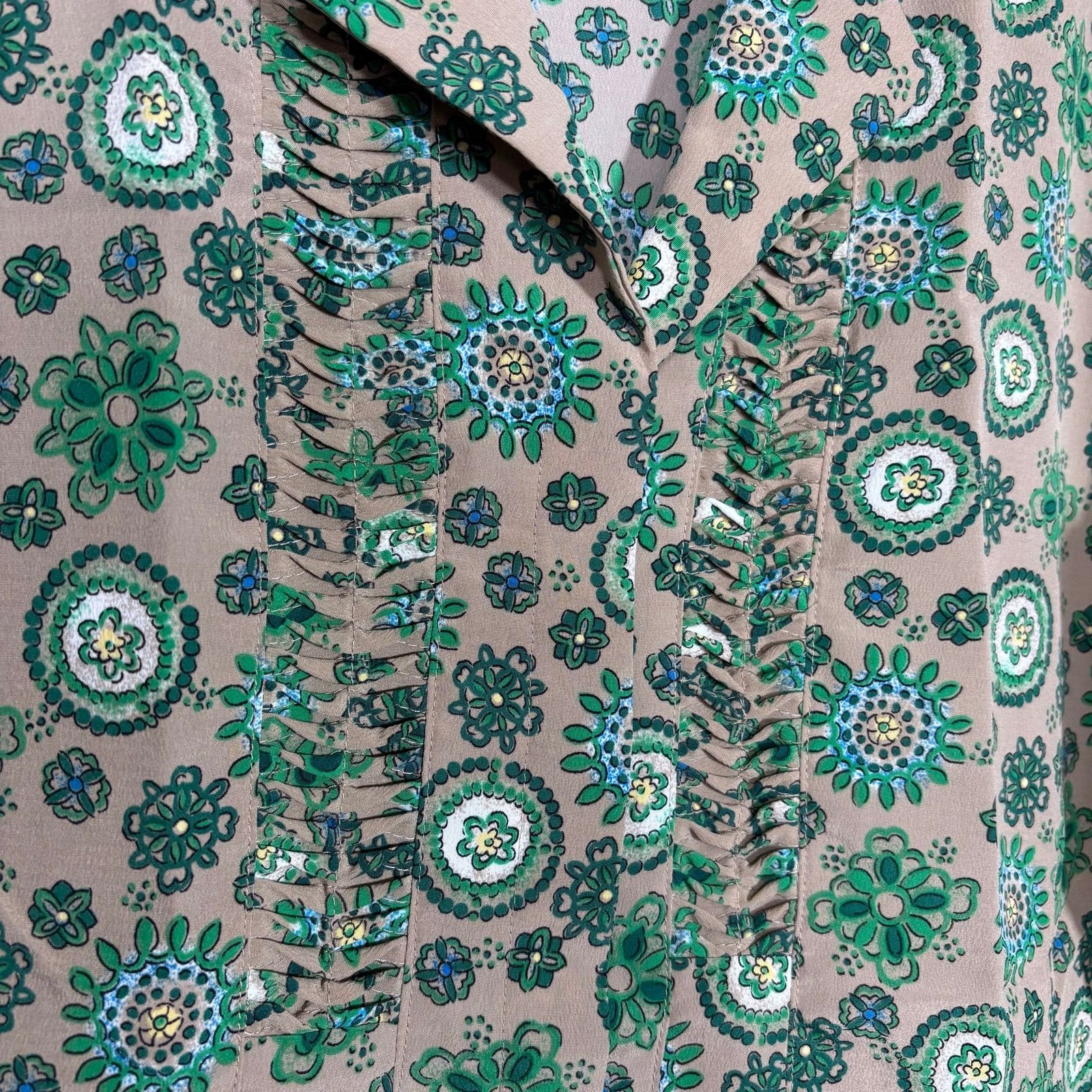 Other Sag Harbor Tan & Green Geometric Floral Button Up Top Size XXL / US 16-18 / IT 52-54 - 4 Thumbnail