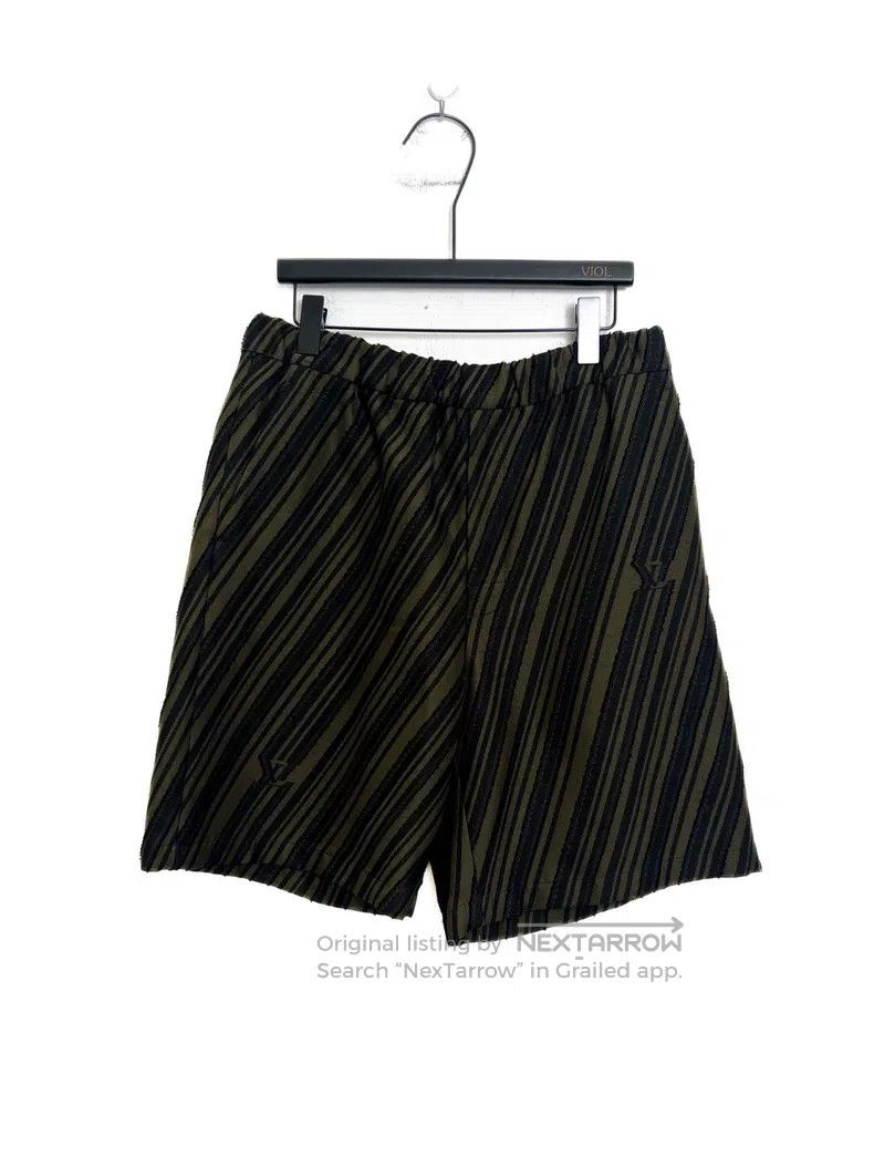 Louis Vuitton Louis Vuitton size US 48 Black and green striped embroidere Size US 32 / EU 48 - 1 Thumbnail