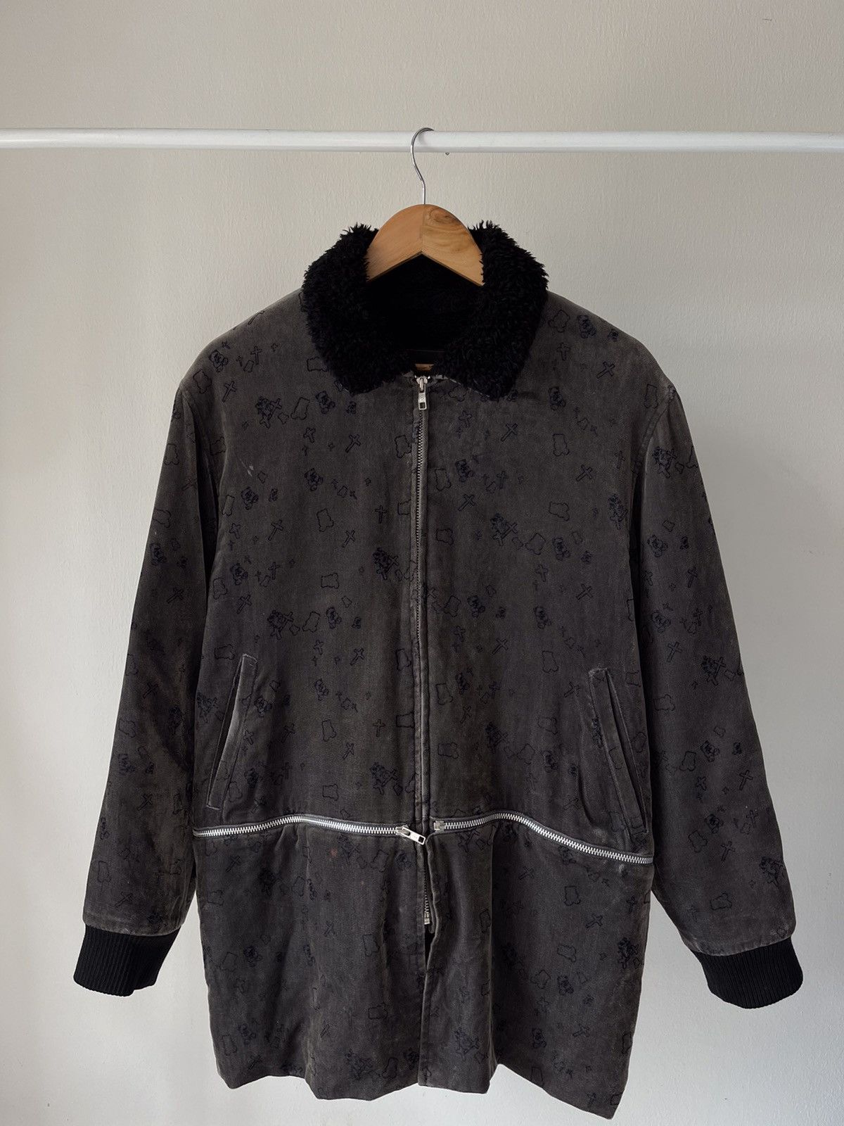 Jun Takahashi F/W2002 Undercover ‘Witch Cell Division’ Cross Bear Jacket Size US M / EU 48-50 / 2 - 5 Thumbnail