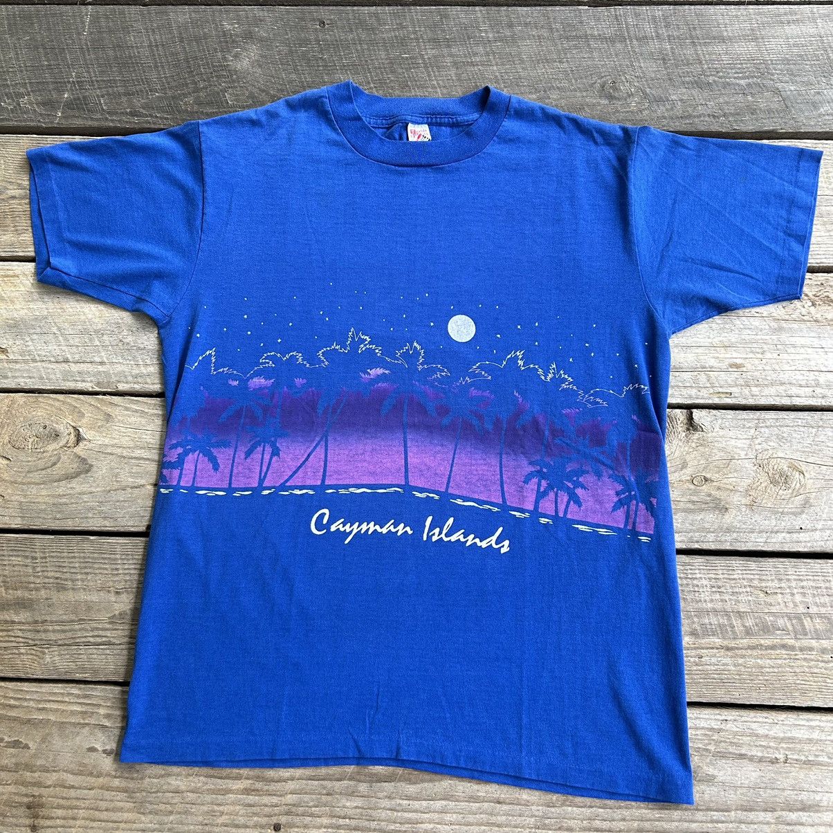 Vintage Vintage 90s Cayman Islands Wrap around Print Nature T Shirt Size US L / EU 52-54 / 3 - 1 Thumbnail