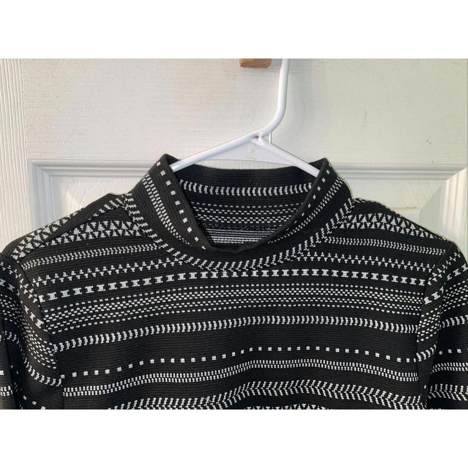 Other LOFT Black and White Patterned Turtleneck Sweater Size M / US 6-8 / IT 42-44 - 3 Thumbnail