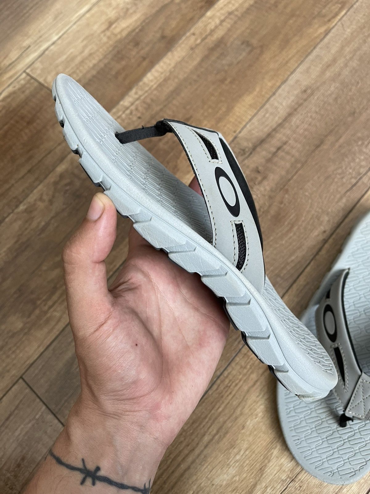 Oakley Oakley Operative Sandals Shoes Size US 7 / EU 40 - 4 Thumbnail