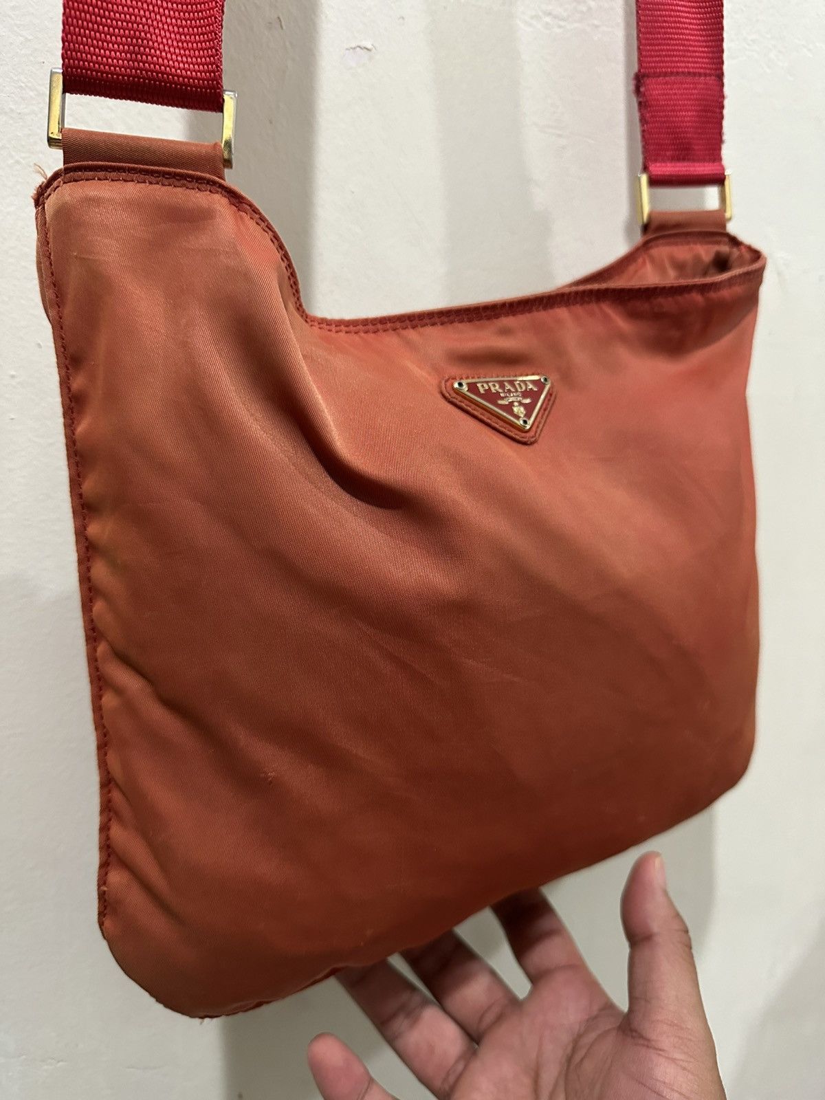 Prada VTG Prada Nylon Crossbody Bag Size ONE SIZE - 4 Thumbnail