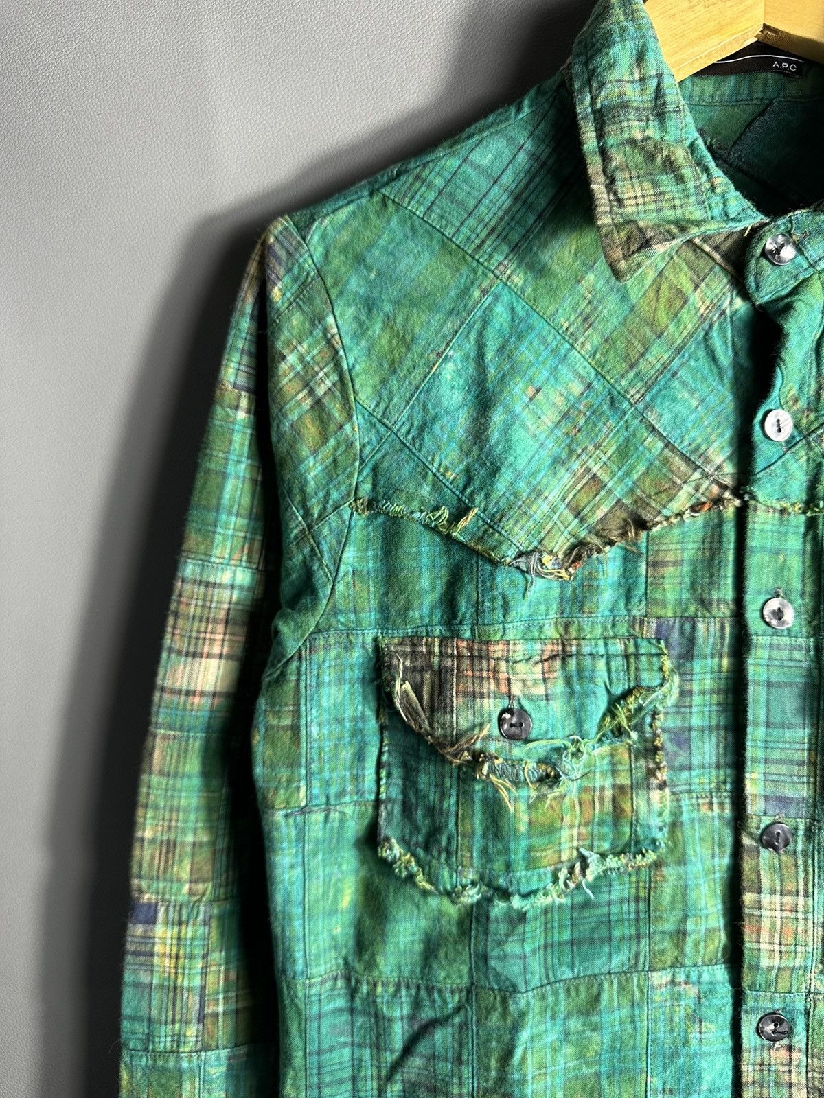 A.P.C. 90s DISTRESSED A.P.C ABSTRACT LONG SHIRT IFSIX PUNK STYLE Size US M / EU 48-50 / 2 - 5 Thumbnail