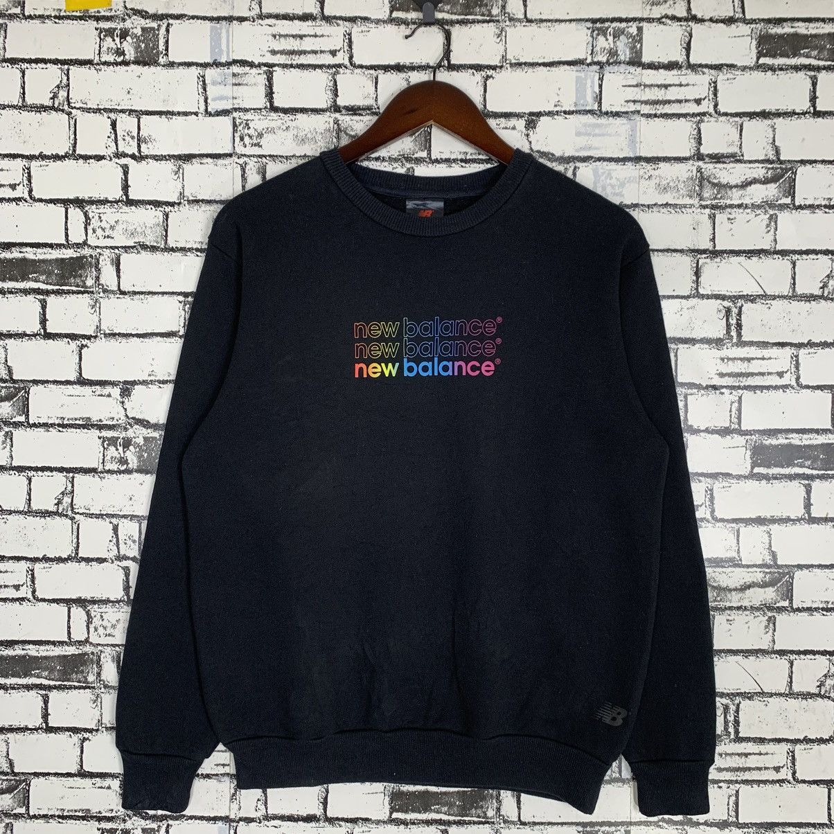 New Balance Athletic Footwear Company Sweatshirt Crewneck