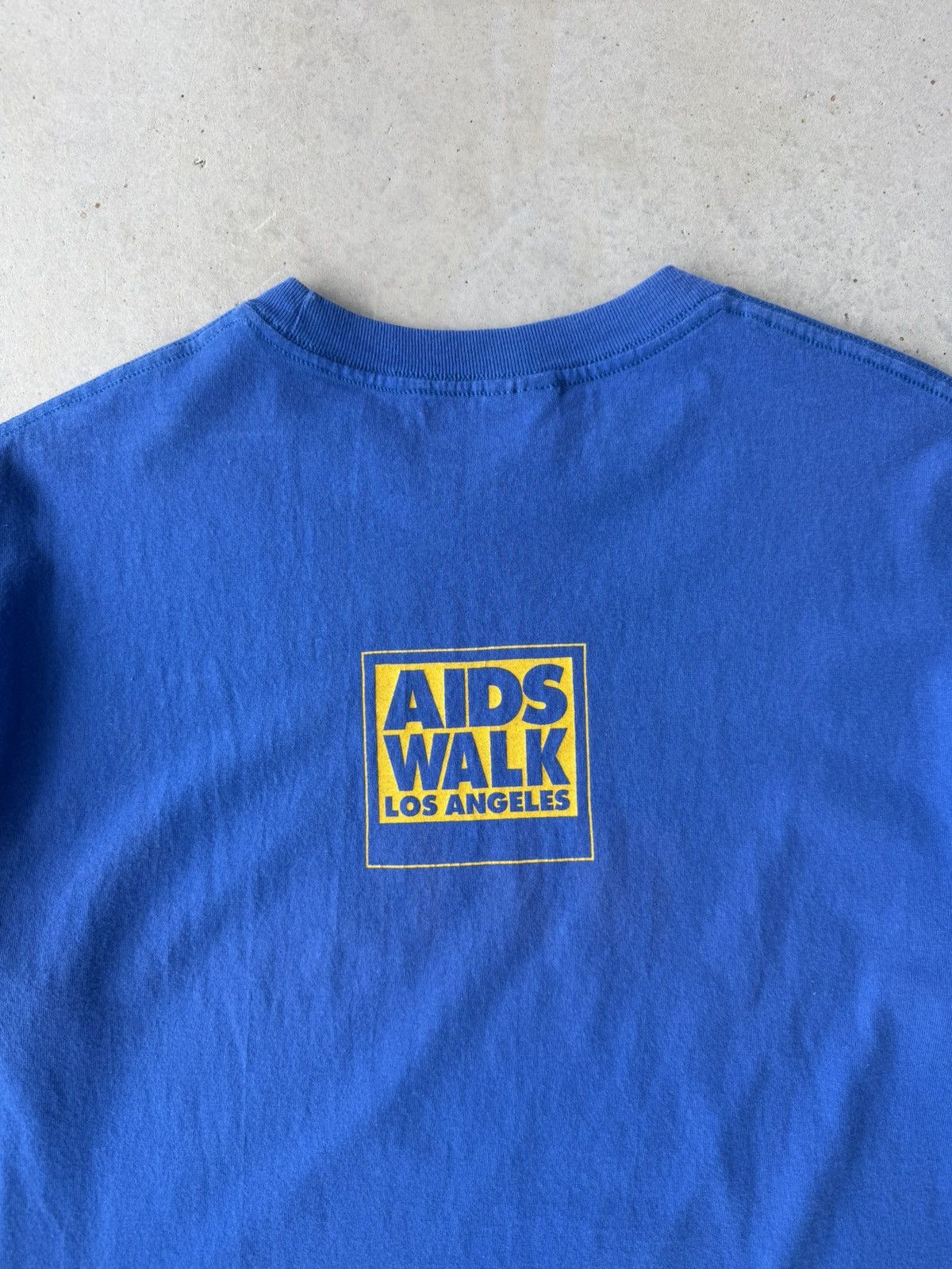 Vintage Vintage 90s Fox TV Los Angeles AIDS Walk T-Shirt Size US L / EU 52-54 / 3 - 4 Thumbnail