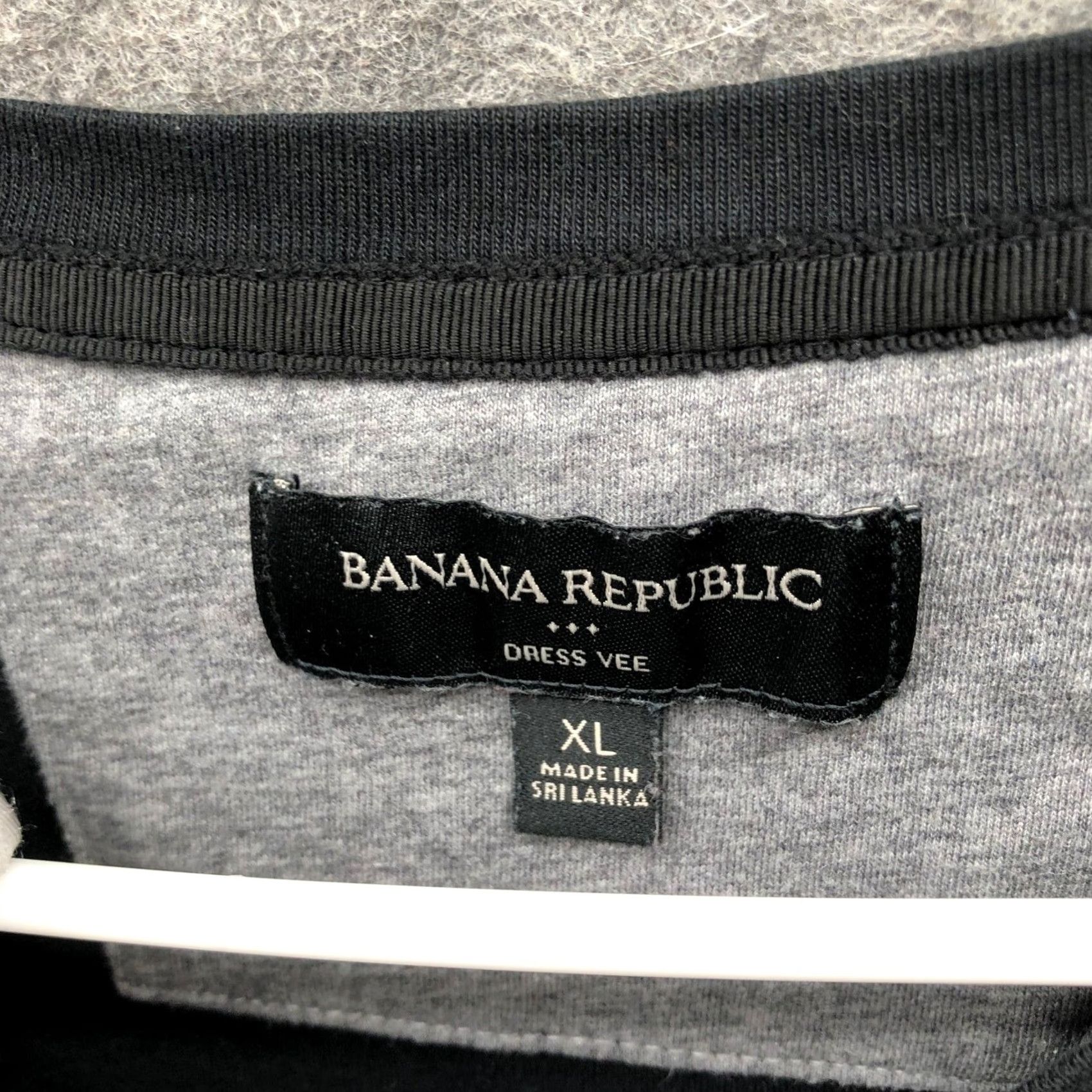 Banana Republic Banana Republic T-Shirt Mens XL Black Short Sleeve V-Neck Luxe Dress Vee Jersey Cotton Size 46R - 5 Thumbnail