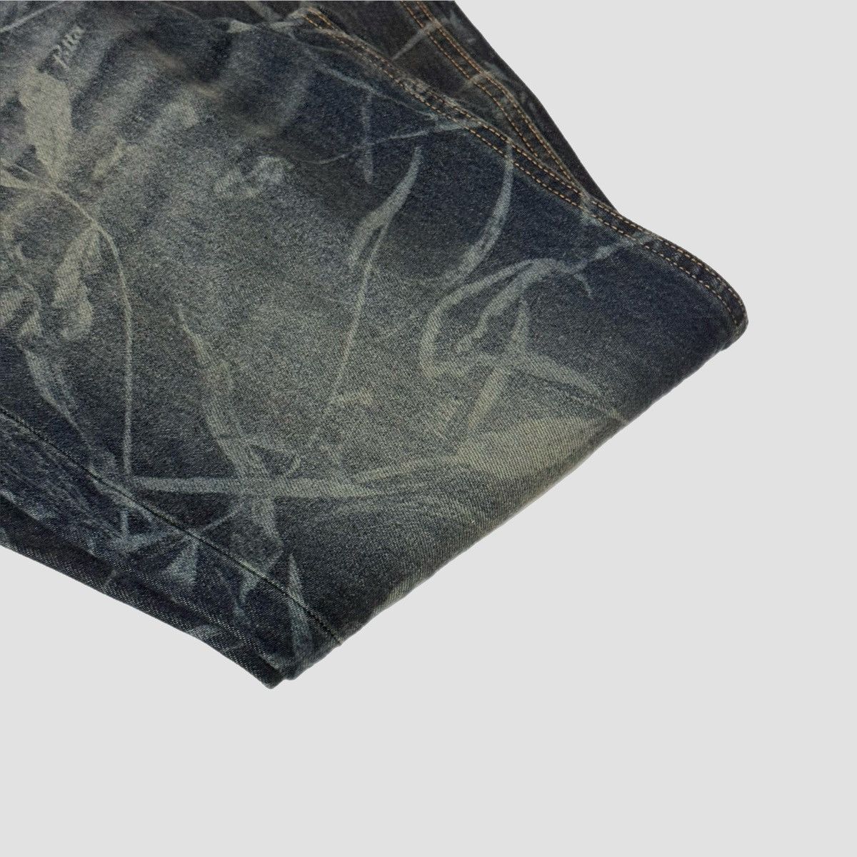 Patta Patta Leaves Laser Print Denim Jeans Size US 30 / EU 46 - 14 Thumbnail