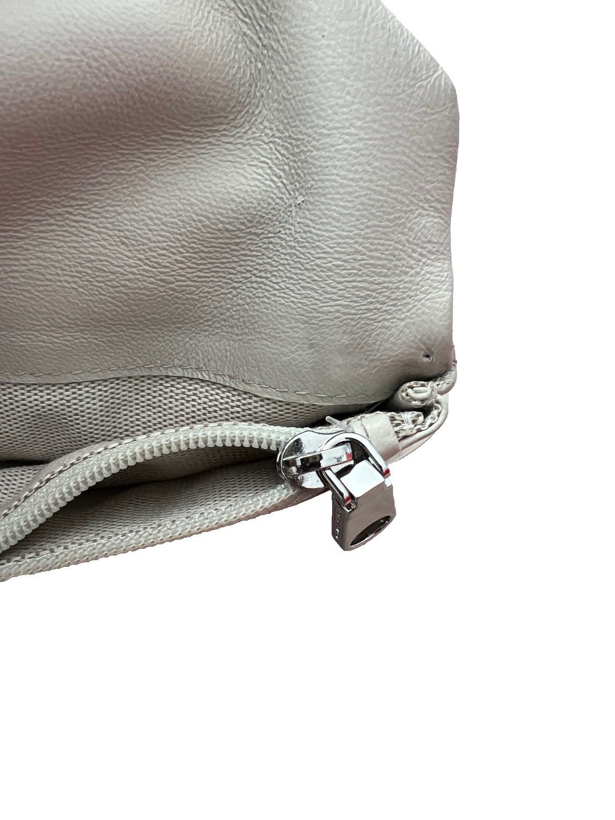Other Radley London Mallow Street Ziptop Coin Wallet Leather Snow Size ONE SIZE - 3 Thumbnail