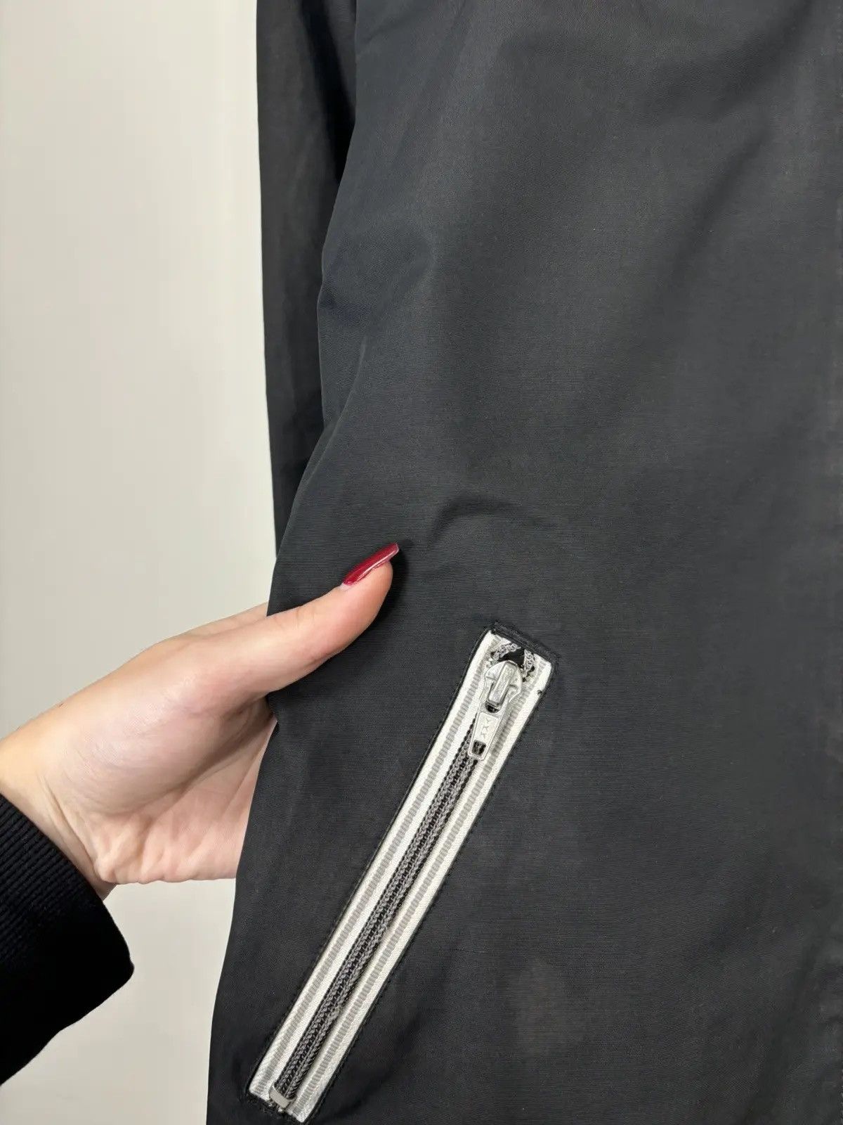 Nike × Vintage Vintage Nike Women’s Black Hooded Hype Full Zip Jacket Size M / US 6-8 / IT 42-44 - 5 Thumbnail