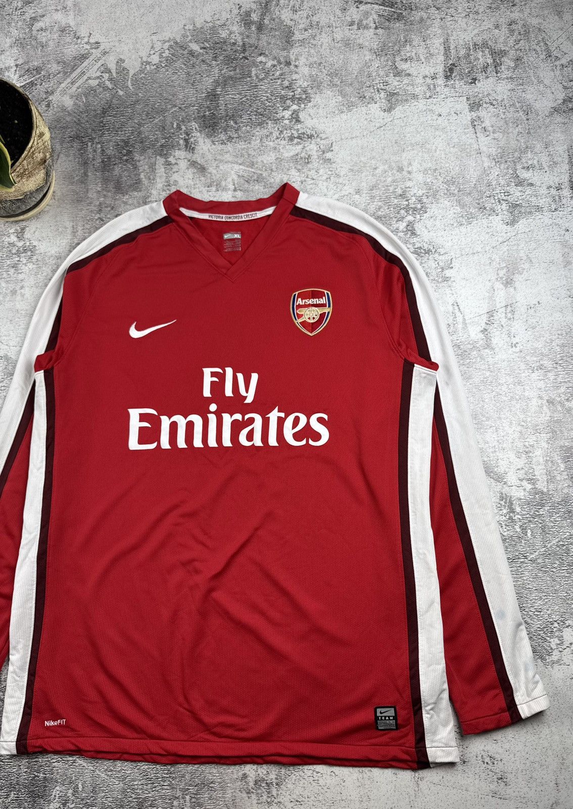 Nike Vintage Arsenal London Nike Red 2008/2010 Soccer Football XL T Shirt Jersey Kit Size US XL / EU 56 / 4 - 3 Thumbnail