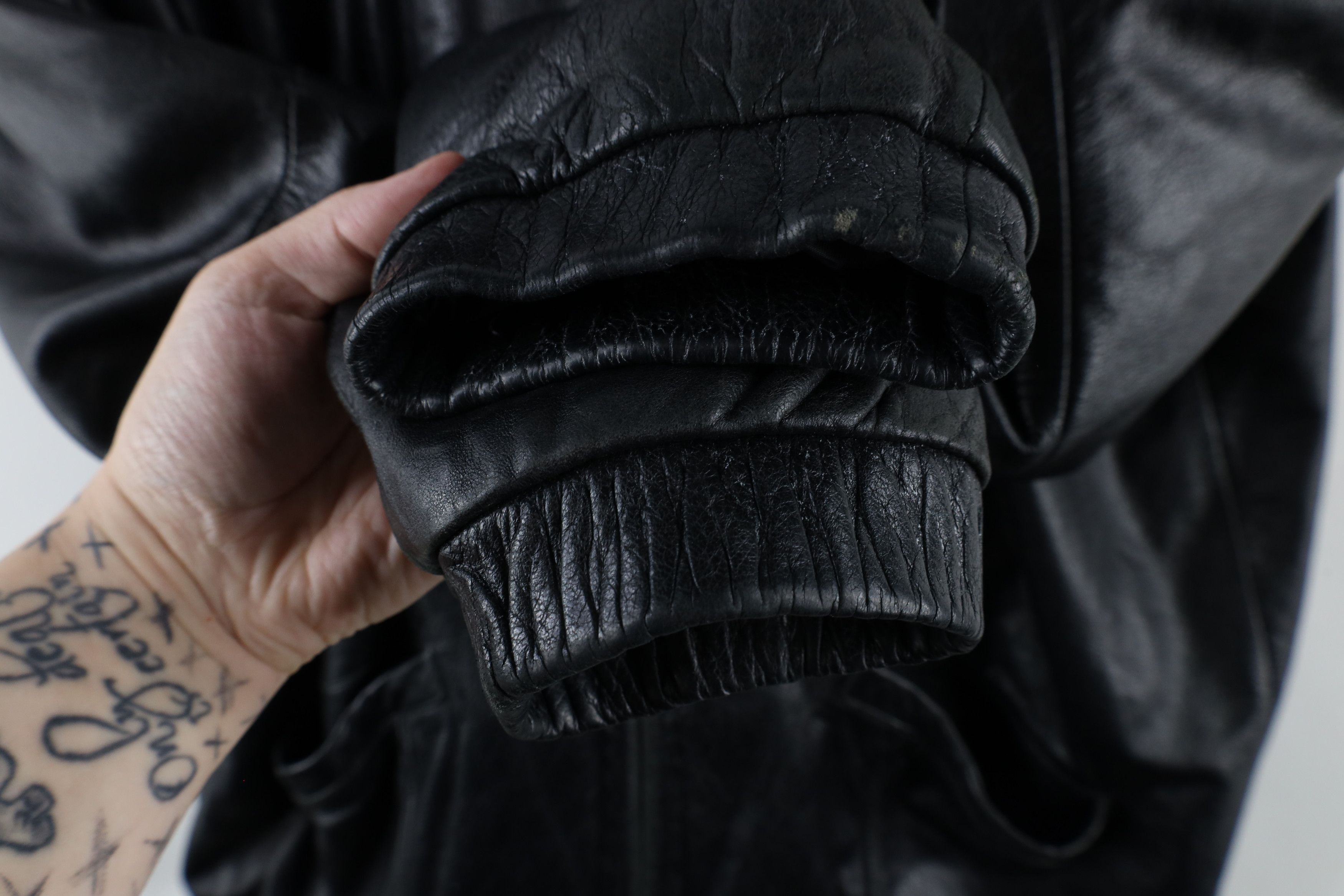 Vintage Vintage 90s Streetwear Quilted Leather Bomber Jacket Black Size US M / EU 48-50 / 2 - 12 Thumbnail