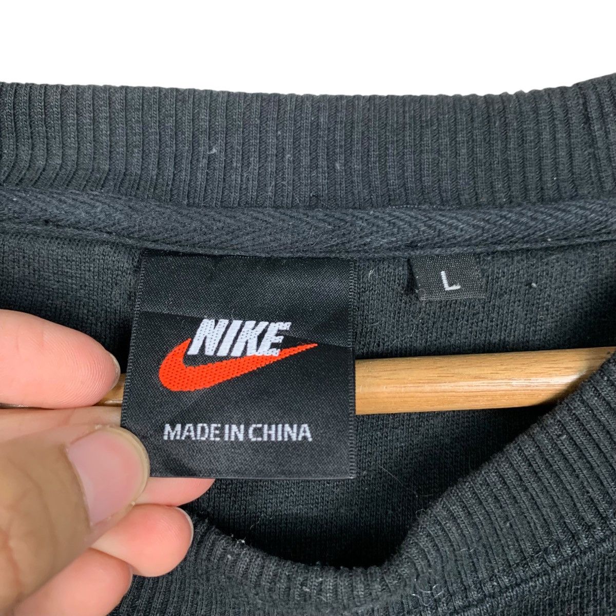 Nike NIKE Emboidery Small Logo Crewneck Sweatshirt #1921-C83 Size US L / EU 52-54 / 3 - 9 Thumbnail