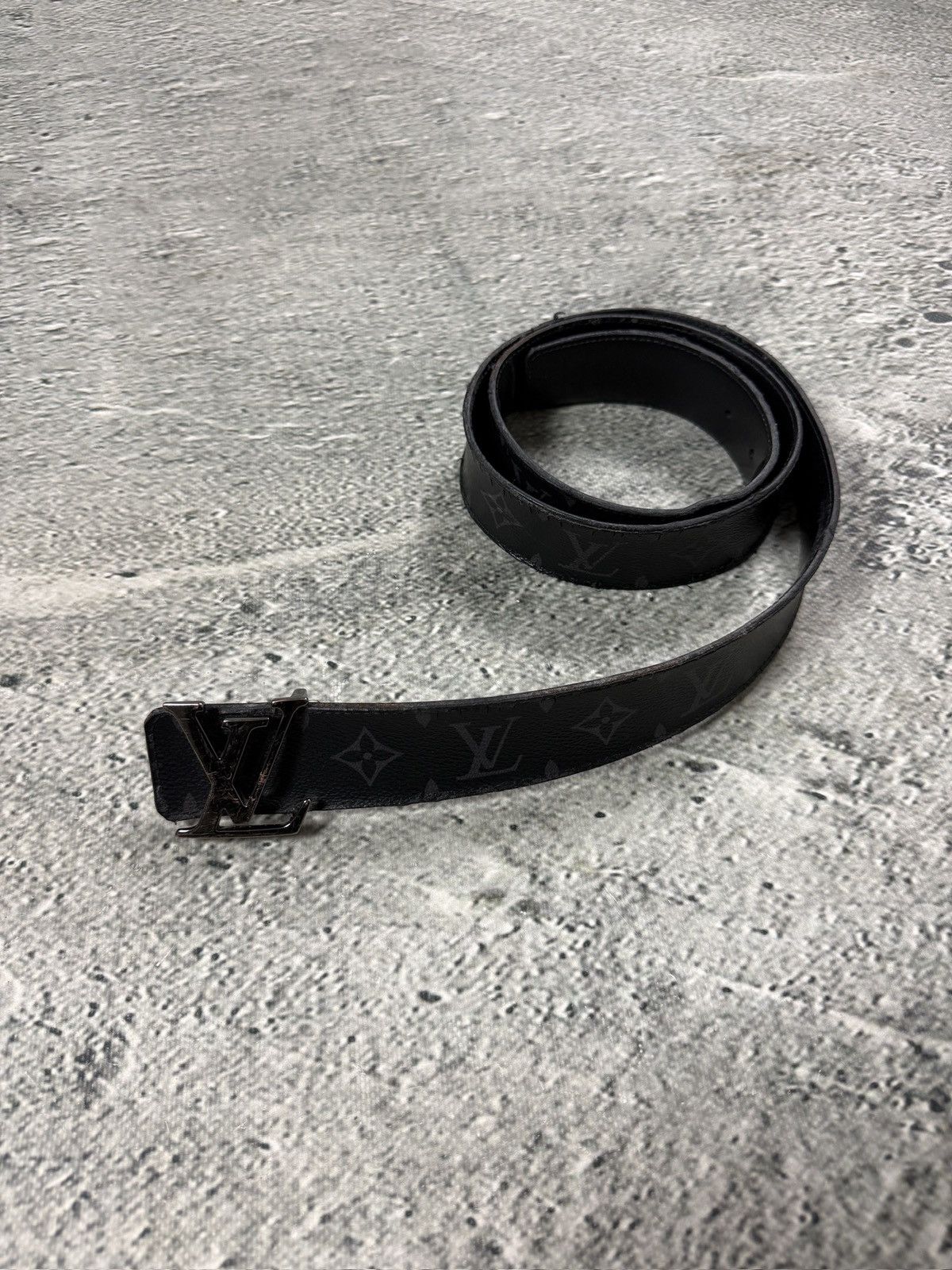 Louis Vuitton Louis Vuitton belt silver big buckle black LV monogram Size 40 - 1 Thumbnail