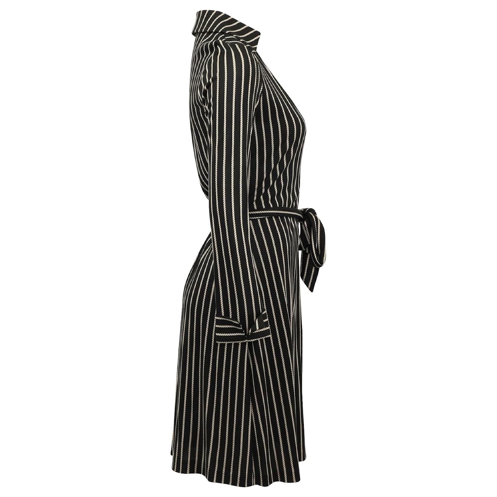 Diane von Furstenberg Diane Von Furstenberg Silk Jersey Wrap Dress Size M / US 6-8 / IT 42-44 - 2 Thumbnail