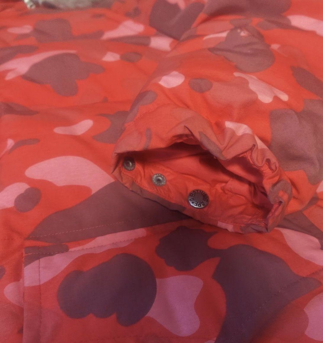 Bape RARE OG 2006 A BATHING APE RED CAMO JACKET Size US L / EU 52-54 / 3 - 6 Thumbnail