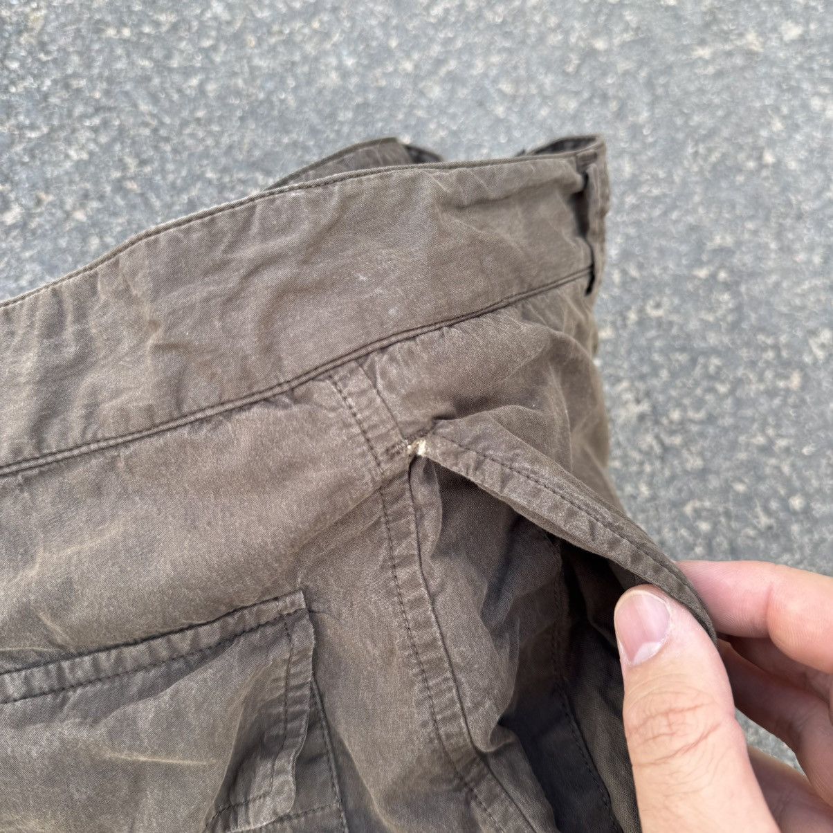 C.P. Company C.P. Company Archive Cargo Brown Nylon Trousers Relaxed Fit Size US 38 / EU 54 - 15 Thumbnail