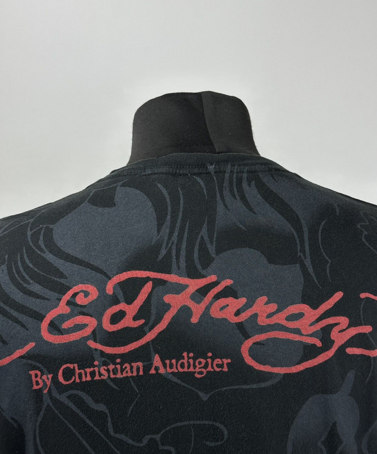Ed Hardy Ed Hardy bulldog big logo T-shirt y2k tee Made In USA Size L Size US L / EU 52-54 / 3 - 4 Thumbnail
