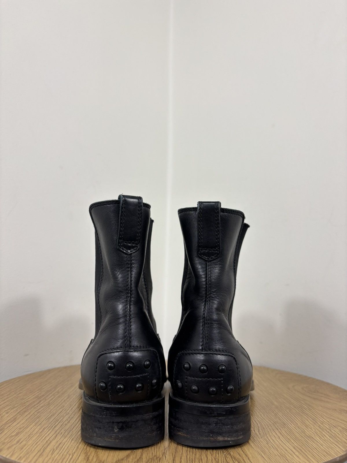 Tod's Tod’s Women’s Black Low Heel Ankle Leather Chelsea Boots Size US 7.5 / IT 37.5 - 16 Thumbnail