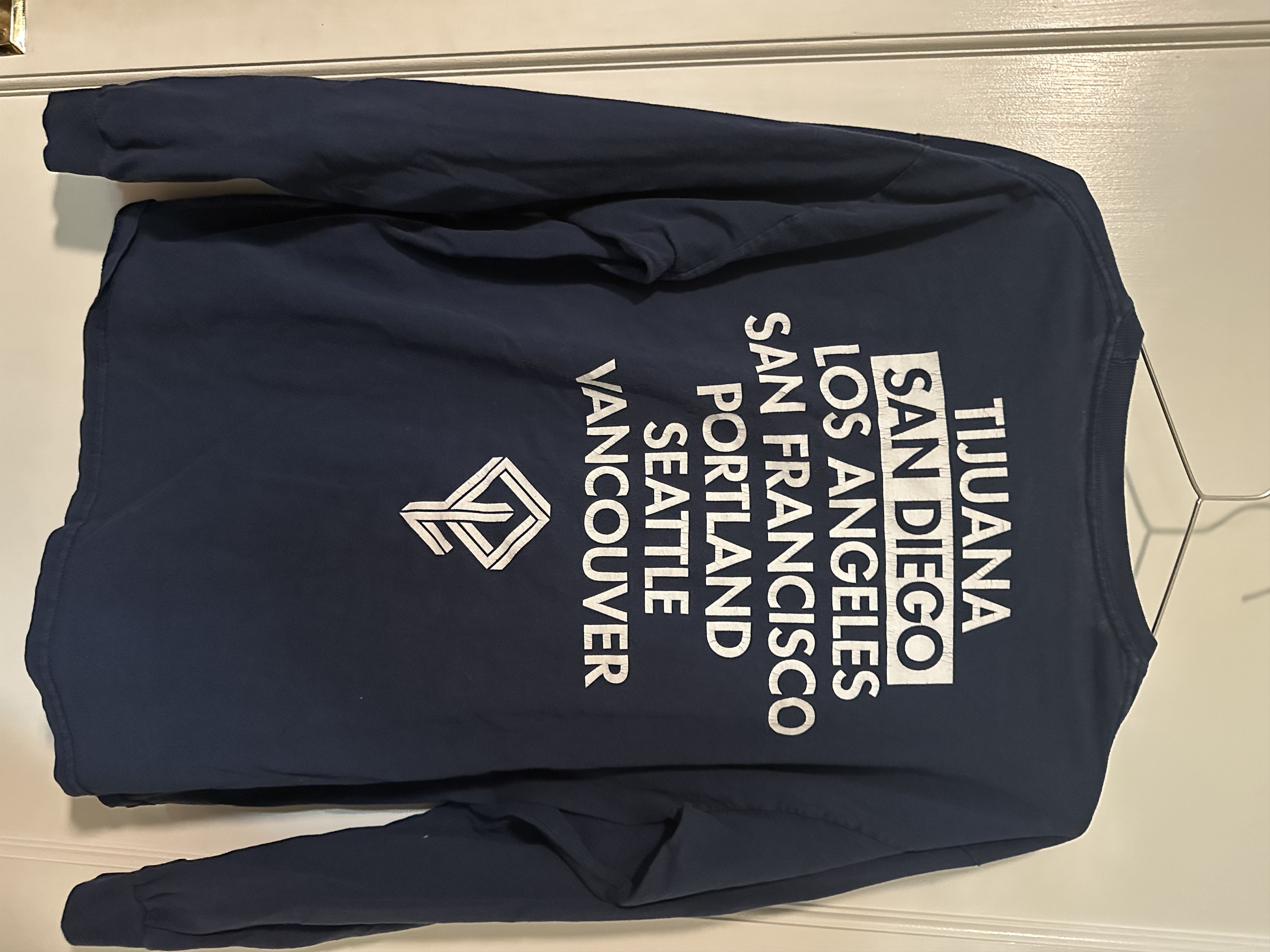 Other Overload Location Longsleeve Size US L / EU 52-54 / 3 - 2 Thumbnail