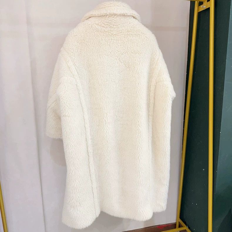 Max Mara Max Mara Hot style white long teddy Size S / US 4 / IT 40 - 4 Thumbnail