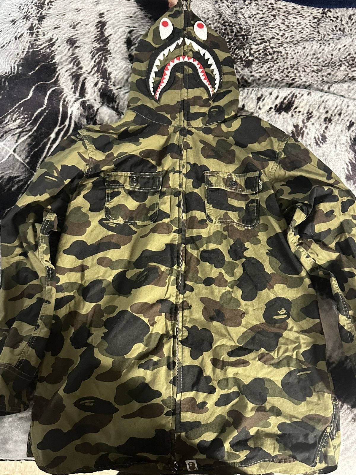 Bape BAPE 1st Camo Shark Hoodie ‘Green Camo’ Size US S / EU 44-46 / 1 - 1 Thumbnail