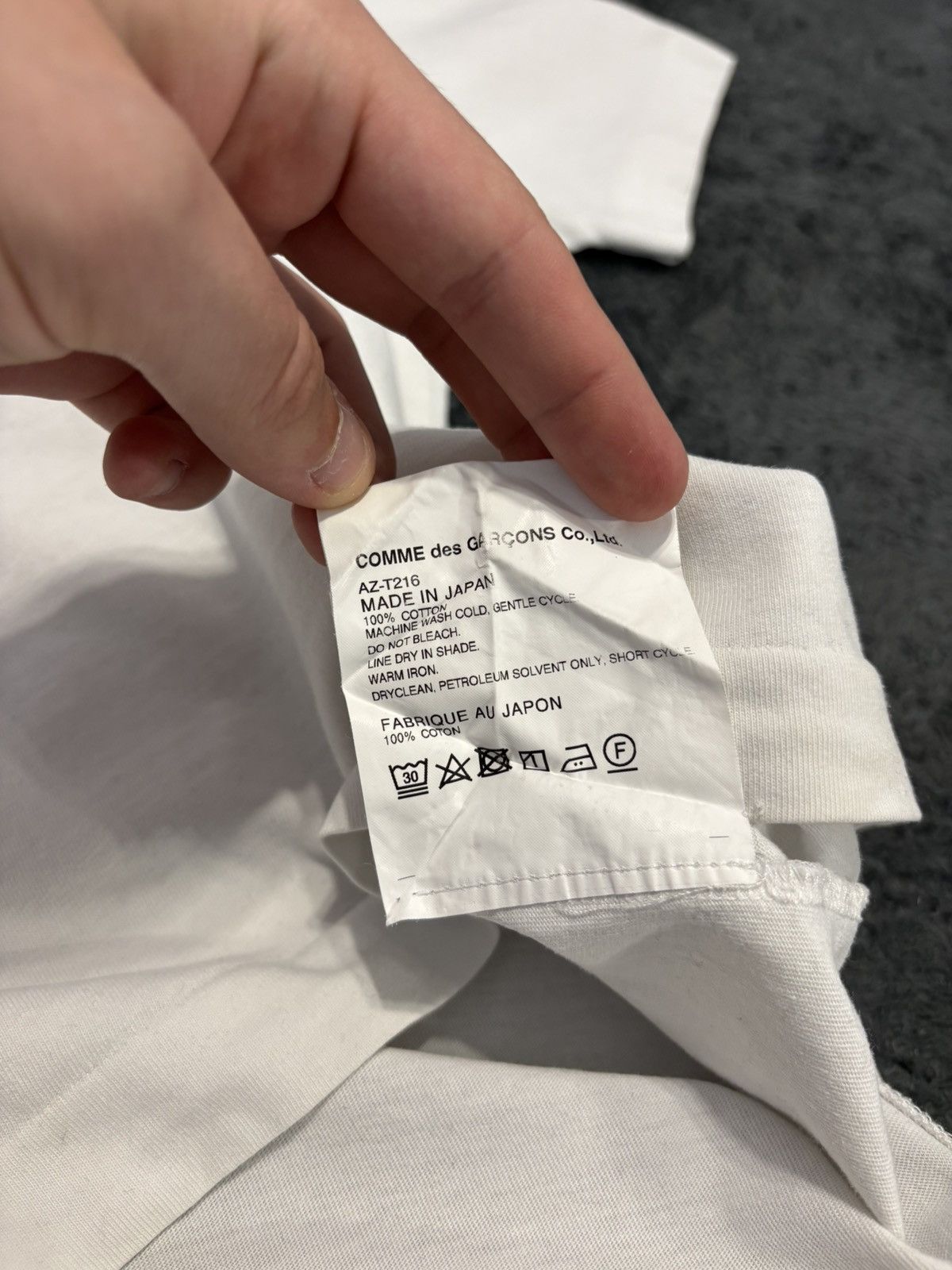 Comme des Garcons Comme Des Garcons PLAY White Tee Size US S / EU 44-46 / 1 - 7 Thumbnail