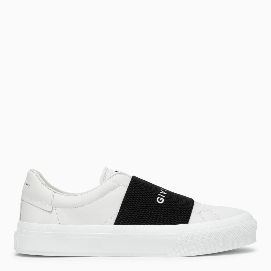 image of Givenchy O1D2Blof0424 Logo Sneakers In White, Men's (Size 11)