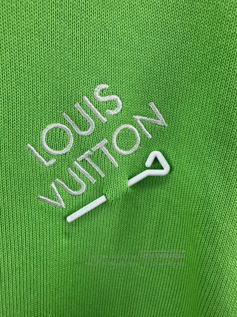 Louis Vuitton Louis Vuitton Green Pin Short Sleeve Size US M / EU 48-50 / 2 - 4 Thumbnail