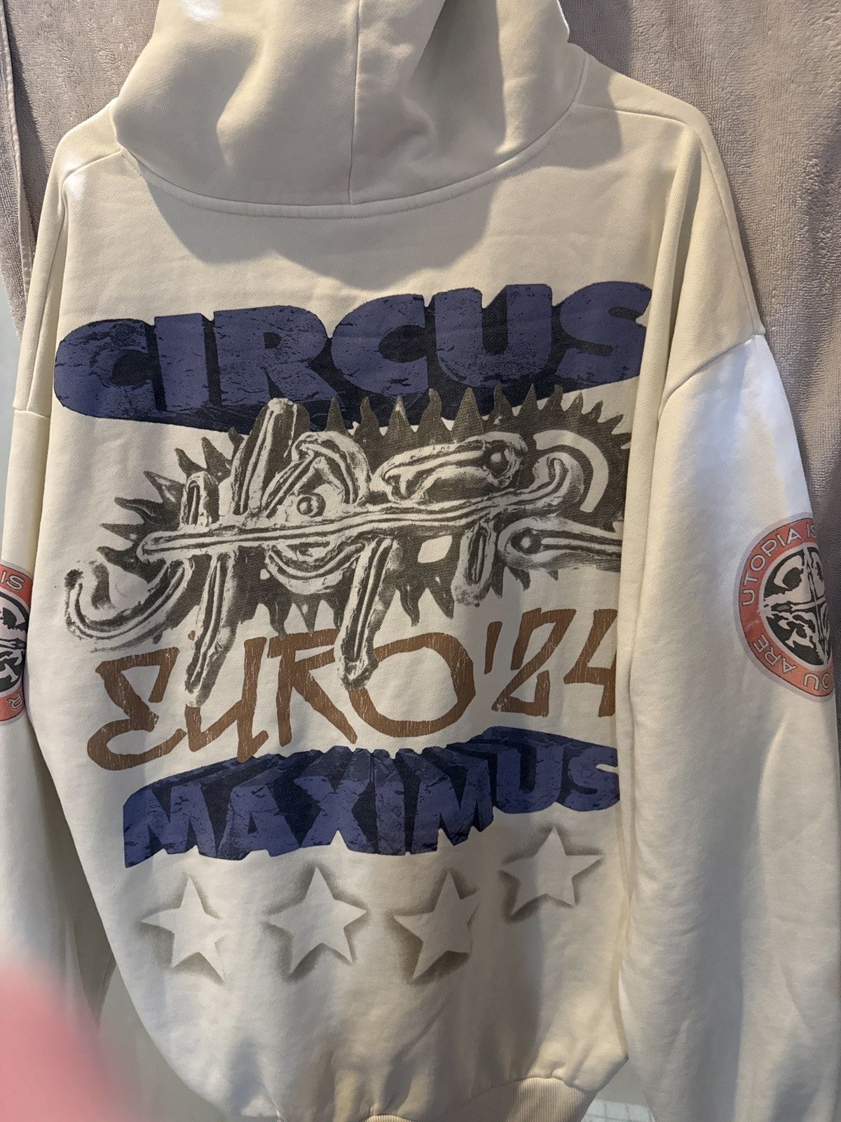 Travis Scott Brand new Authentic Travis Scott Utopia Europe Hoodie XL Size US XL / EU 56 / 4 - 2 Thumbnail