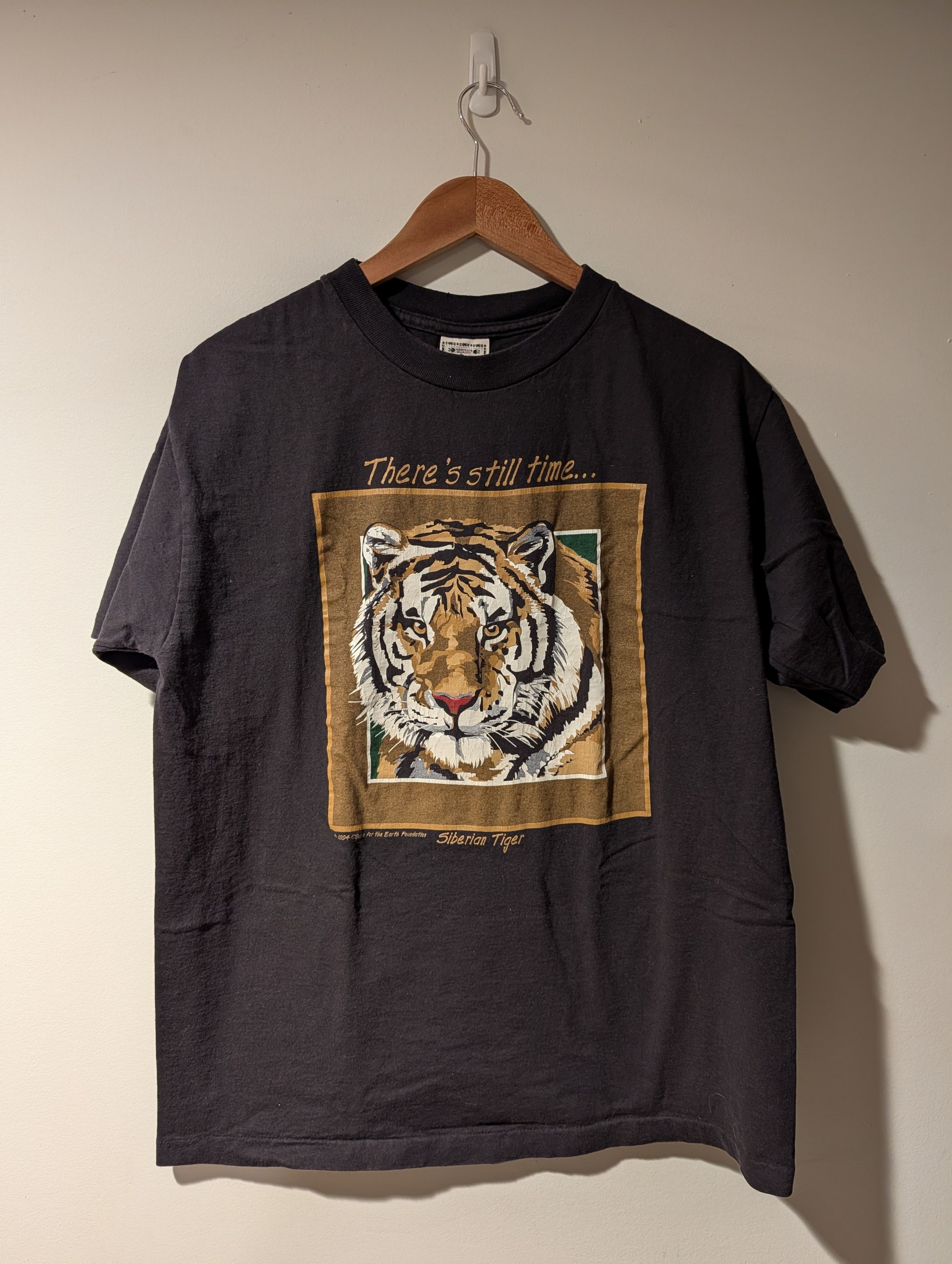 Habitat Vintage 1994 There's Still Time Siberian Tiger T-Shirt Size US L / EU 52-54 / 3 - 1 Thumbnail