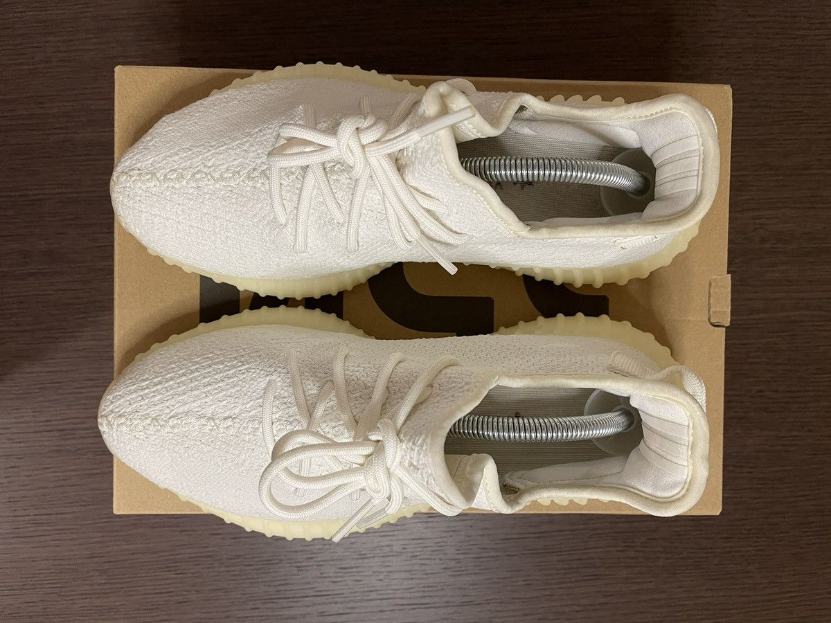Yeezy adidas Yeezy Boost 350 V2 Cream White/Triple White - Size 9 Size US 9 / EU 42 - 7 Thumbnail