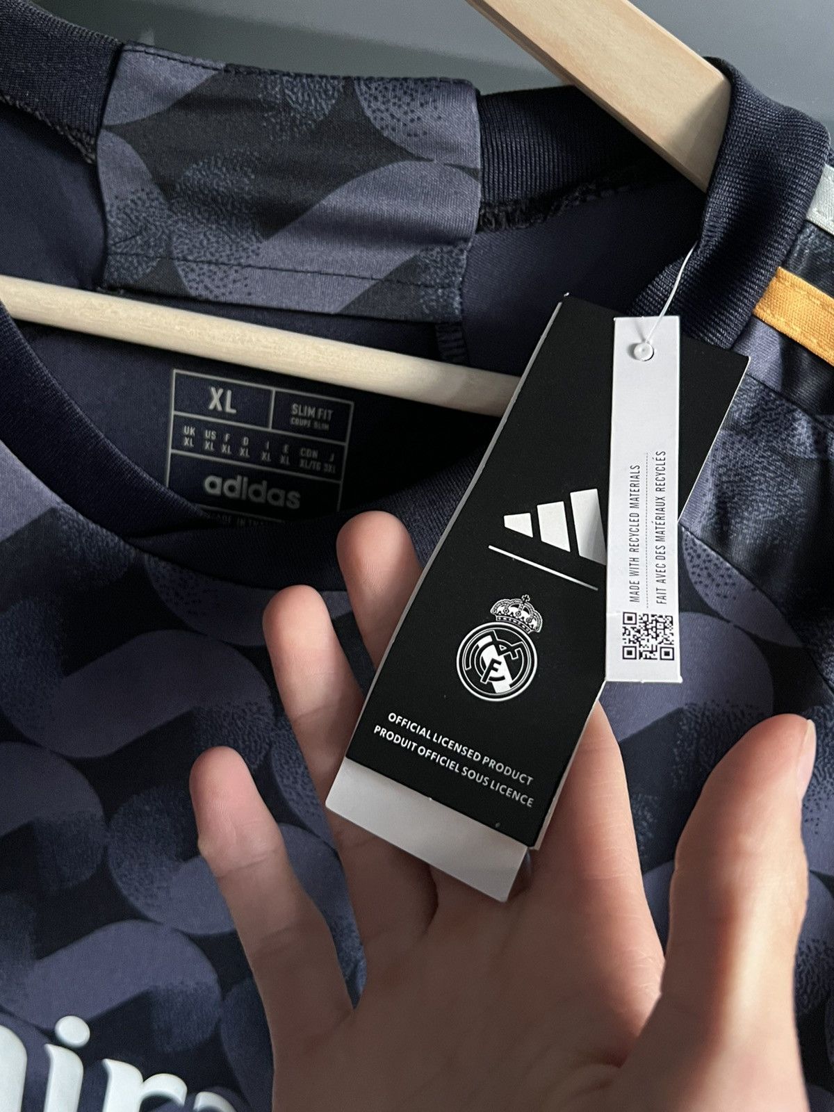 Adidas Adidas Real Madrid 2023/24 MBAPPE Blokecore Soccer Jersey Size US XL / EU 56 / 4 - 4 Thumbnail