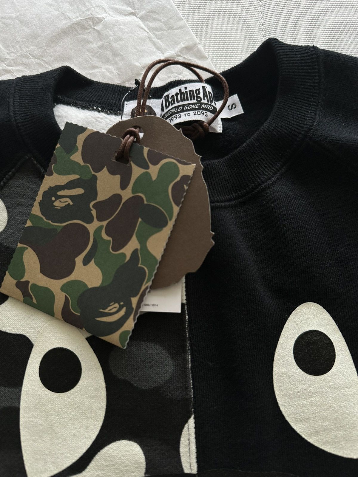 Bape Bape Glow in the drak shark crewneck Size US S / EU 44-46 / 1 - 3 Thumbnail