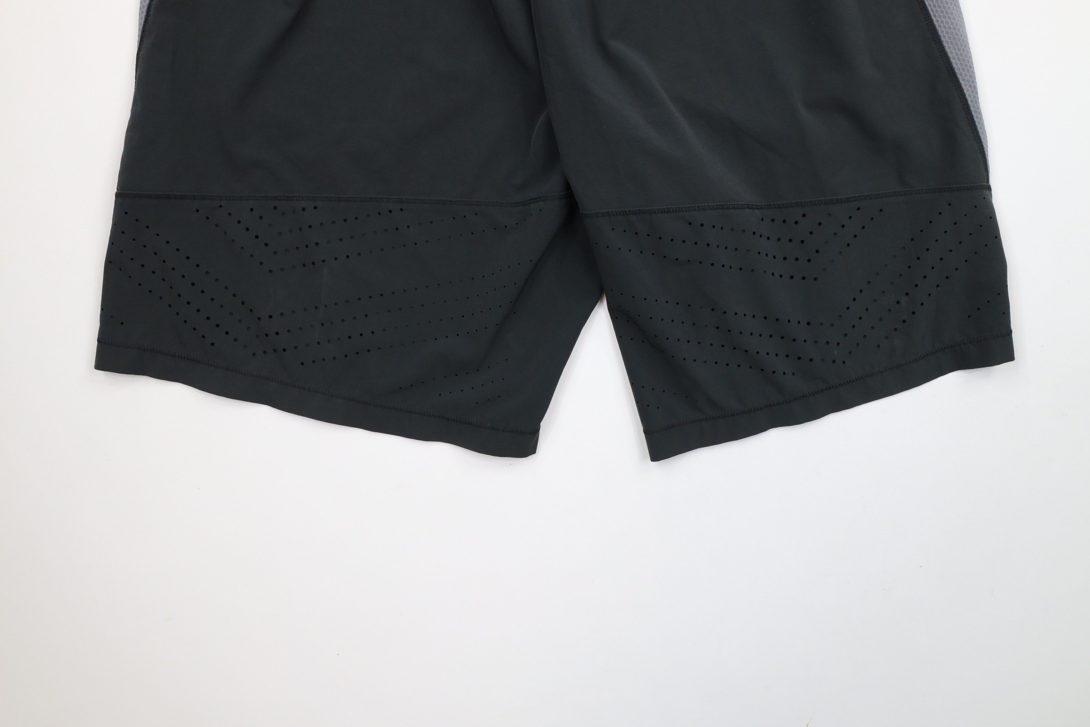 Nike × Vintage Nike Pro Training Mini Swoosh Vented Gym Basketball Shorts Size US 36 / EU 52 - 13 Thumbnail
