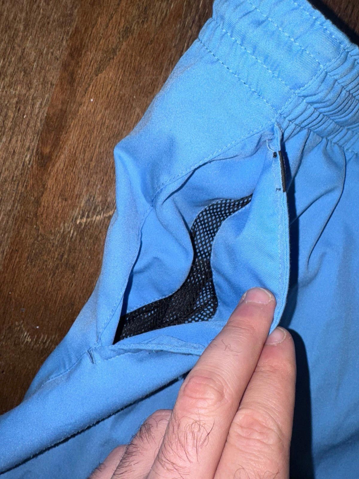 Nike Vintage Y2K Nike Court Shorts Baby Blue Rare Sz S Grail Size US 32 / EU 48 - 4 Thumbnail