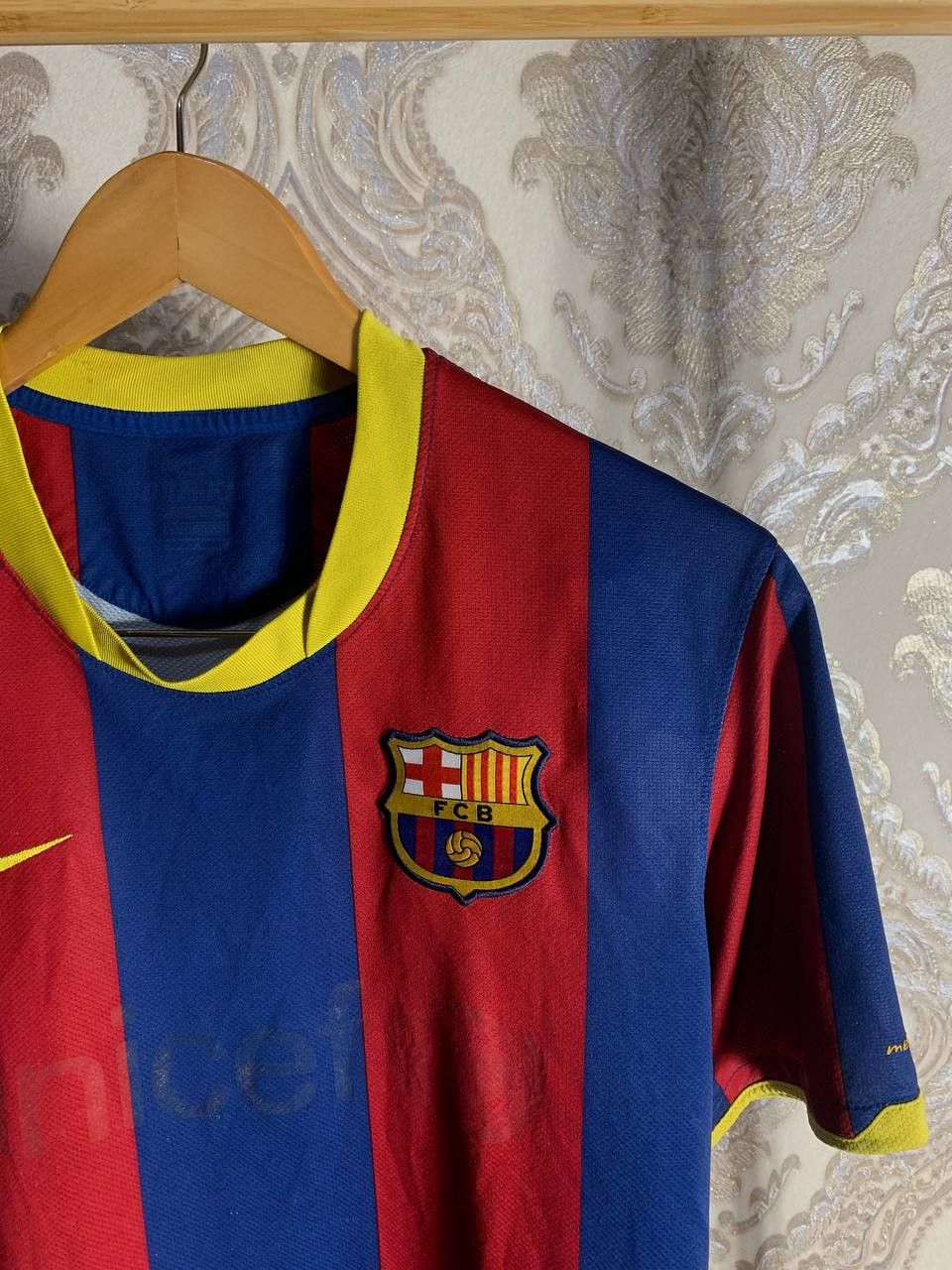 Nike Vintage Nike FC Barcelona Spain Soccer Jersey Retro Y2K Size US M / EU 48-50 / 2 - 3 Thumbnail