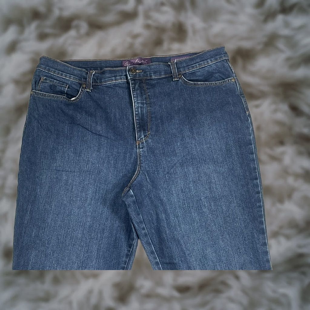 Gloria Vanderbilt Gloria Vanderbilt Amanda Jeans Women's Plus Size Blue Denim Size 18 Size 40" / US 18 - 1 Thumbnail