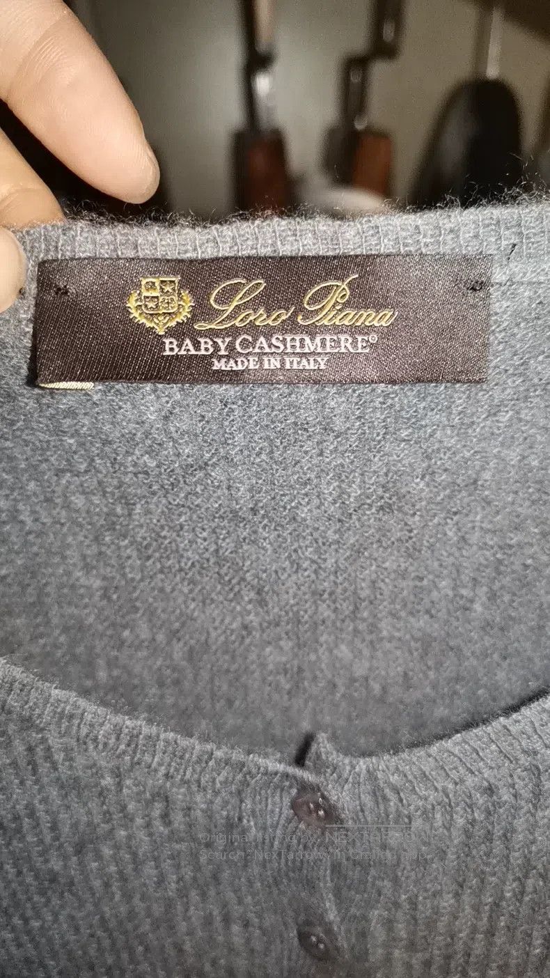 Loro Piana Loro Piana Lamb Cashmere Sweater Size XS / US 0-2 / IT 36-38 - 2 Thumbnail
