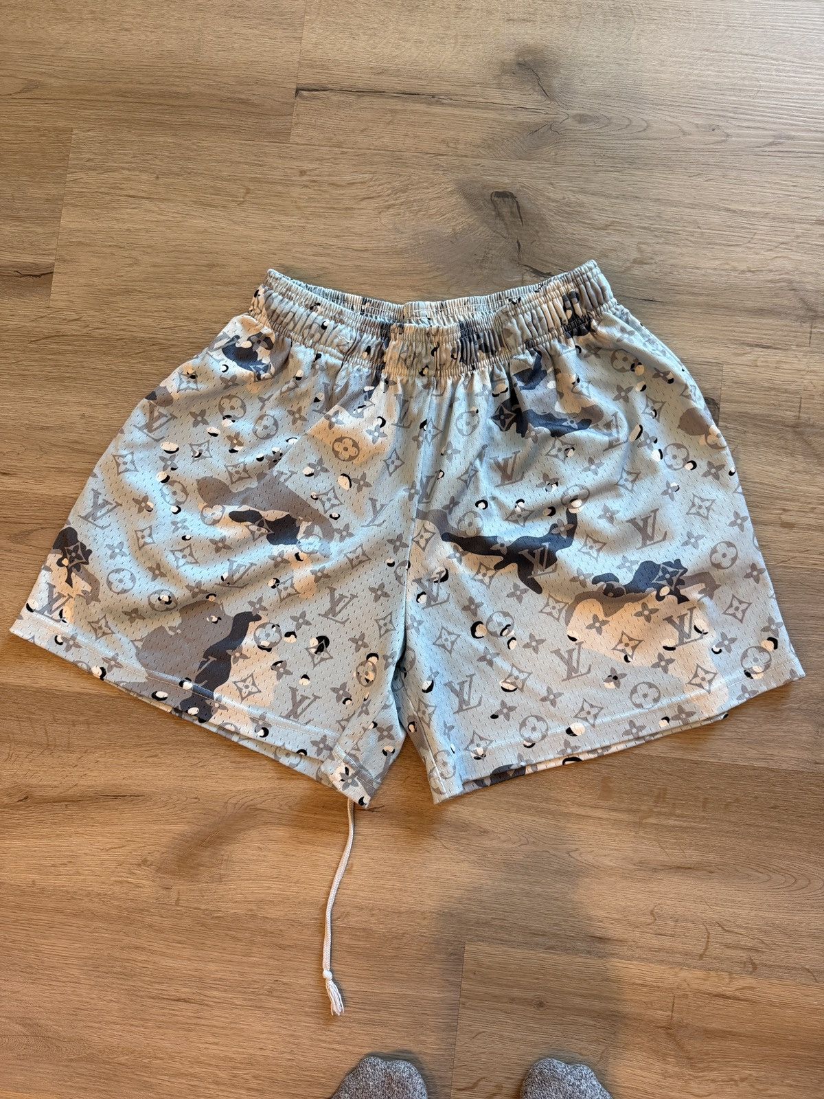 Bravest Studios Bravest Studios x LV shorts Size US 36 / EU 52 - 1 Thumbnail