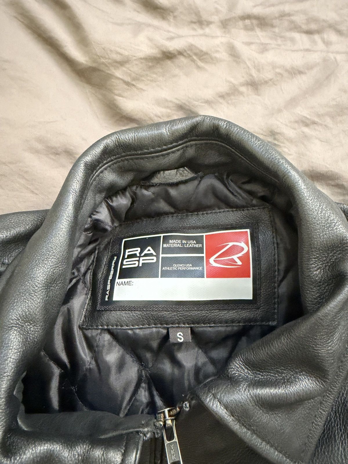 The GV Gallery Raspberry hills leather jacket Size US S / EU 44-46 / 1 - 5 Thumbnail