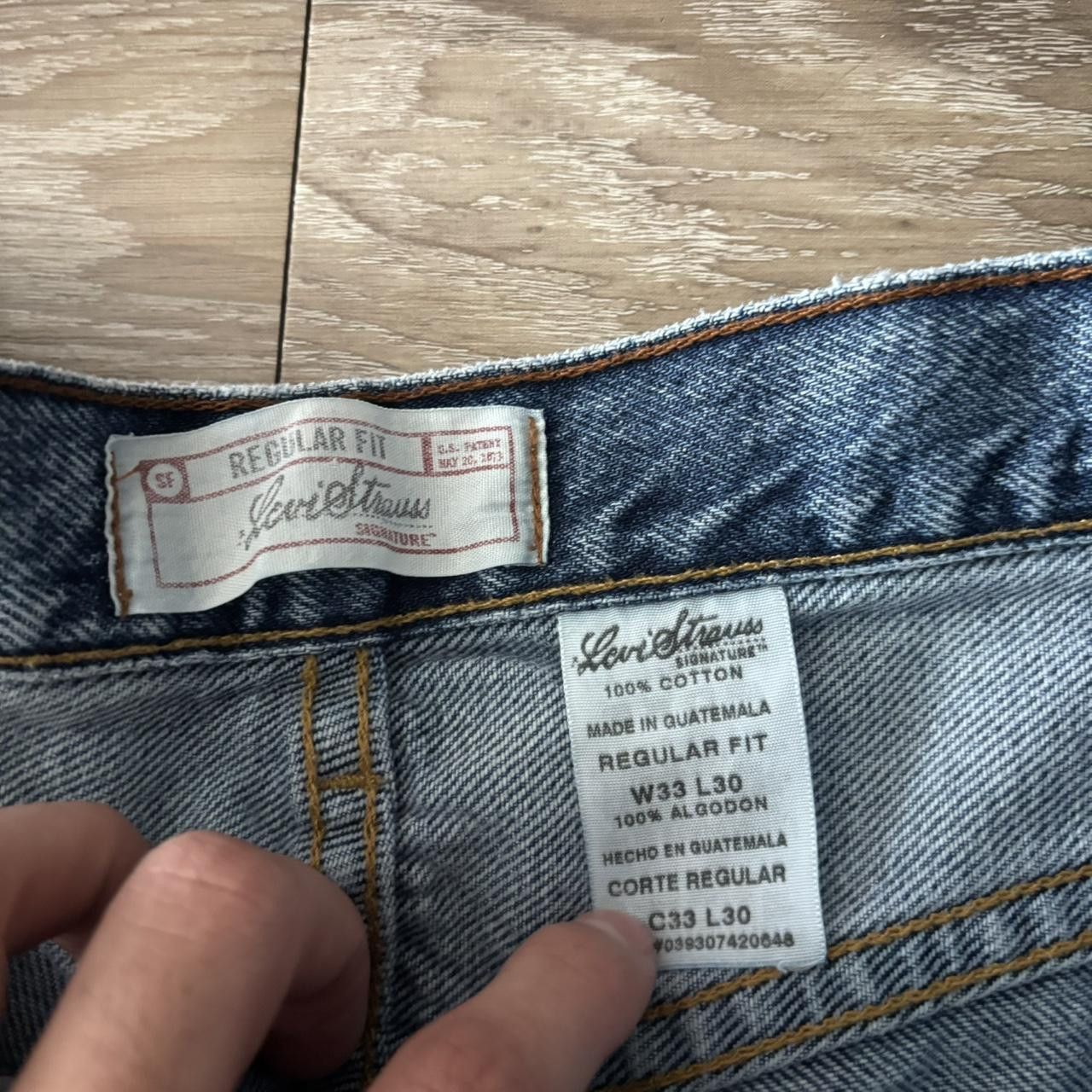 Levi's Crazy Vintage Y2K/2000s Levis Medium Wash Essential Denim Jeans! 32x30 Size US 32 / EU 48 - 8 Thumbnail