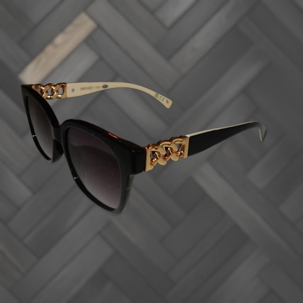 Nine West VINTAGE Nine West Sunglasses UN0424 NW 23 Chain Woman Sunglasses Black Frame Women Adult One Size Black Size ONE SIZE - 1 Thumbnail