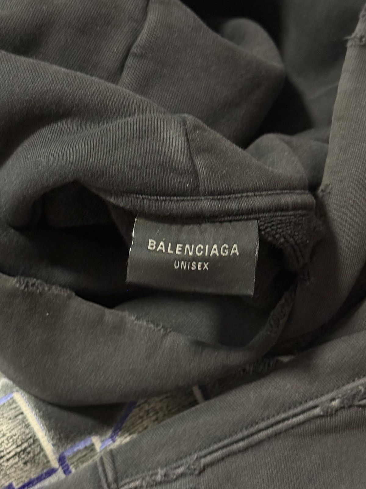 Balenciaga Balenciaga See Now Buy Now Distressed Hoodie Size US M / EU 48-50 / 2 - 7 Thumbnail