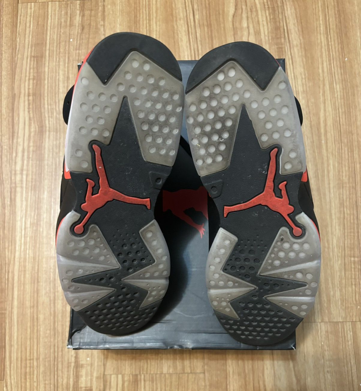 Nike AIR JORDAN 6 RETRO BLACK/INFRARED Size US 11 / EU 44 - 5 Thumbnail
