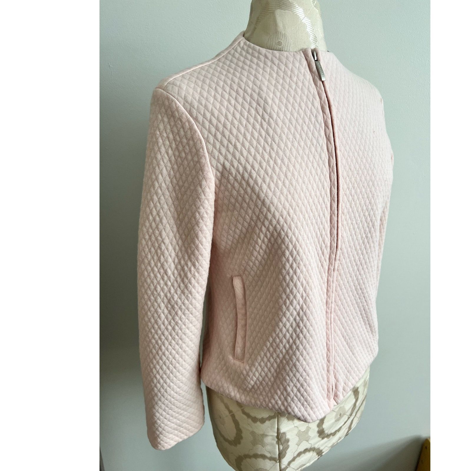 Burberry Burberry London Lightweight Quilted Full Zip Jacket Medium Size M / US 6-8 / IT 42-44 - 2 Thumbnail
