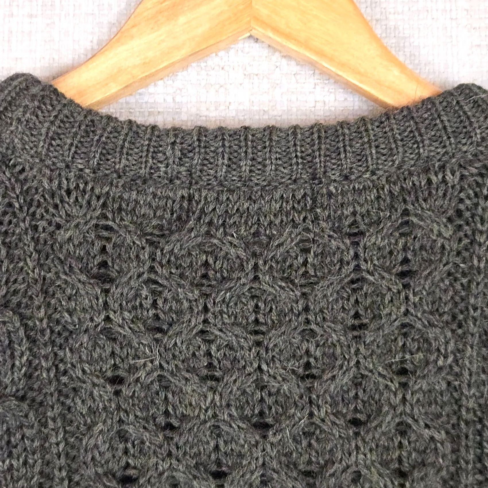 Vintage Rue Saint Patrick Mens XL Open Fisherman Knit Crew Neck Sweater 100% Wool Forest Green Size US XL / EU 56 / 4 - 5 Thumbnail