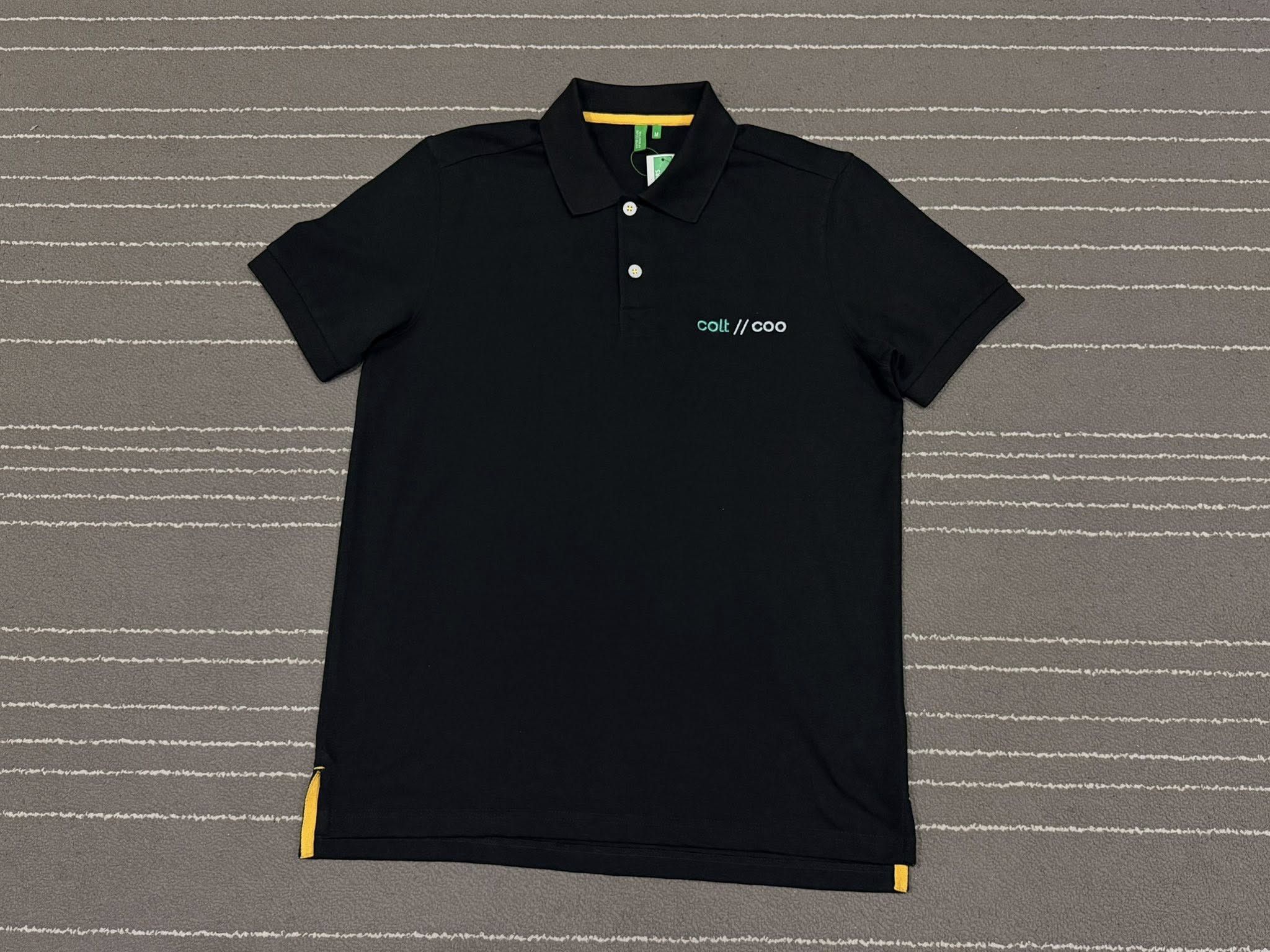 United Colors Of Benetton colt//coo X UNITED COLORS OF BENETTON S 3156 Size US S / EU 44-46 / 1 - 3 Thumbnail