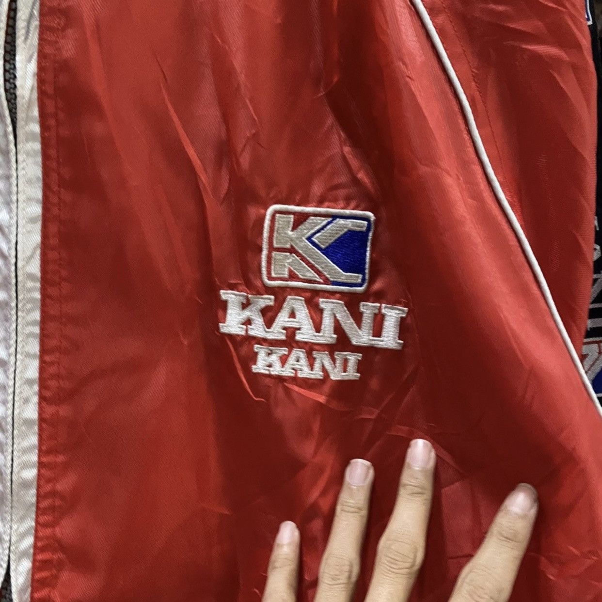 Karl Kani Vintage 90s Karl Kani Sport Big Logo Sidetape Windbreaker Size US L / EU 52-54 / 3 - 10 Thumbnail