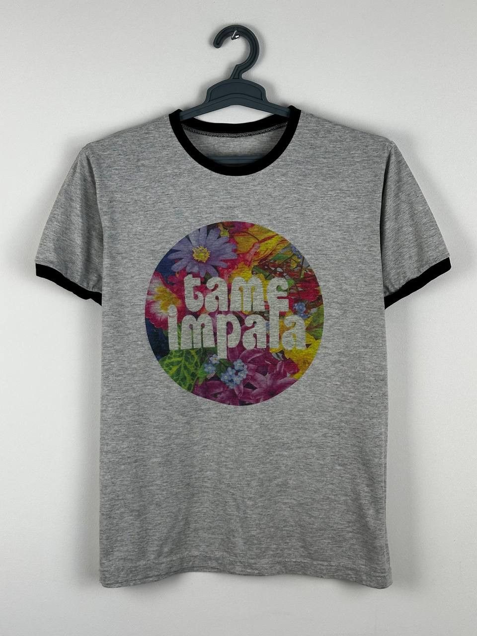 Band Tees Tame Impala Grey T Shirt Size US L / EU 52-54 / 3 - 1 Thumbnail